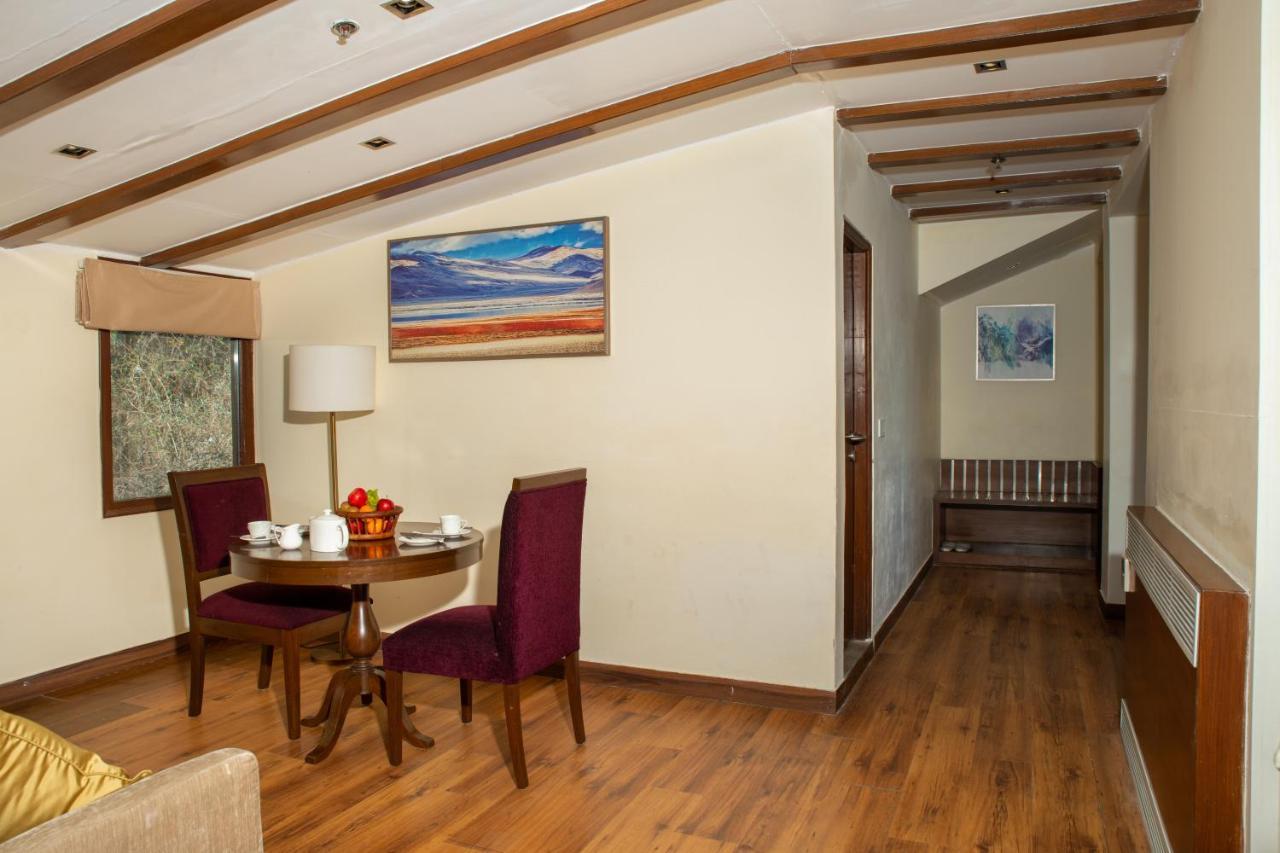 Royal Tulip Luxury Hotel, Kufri, Shimla Exterior foto
