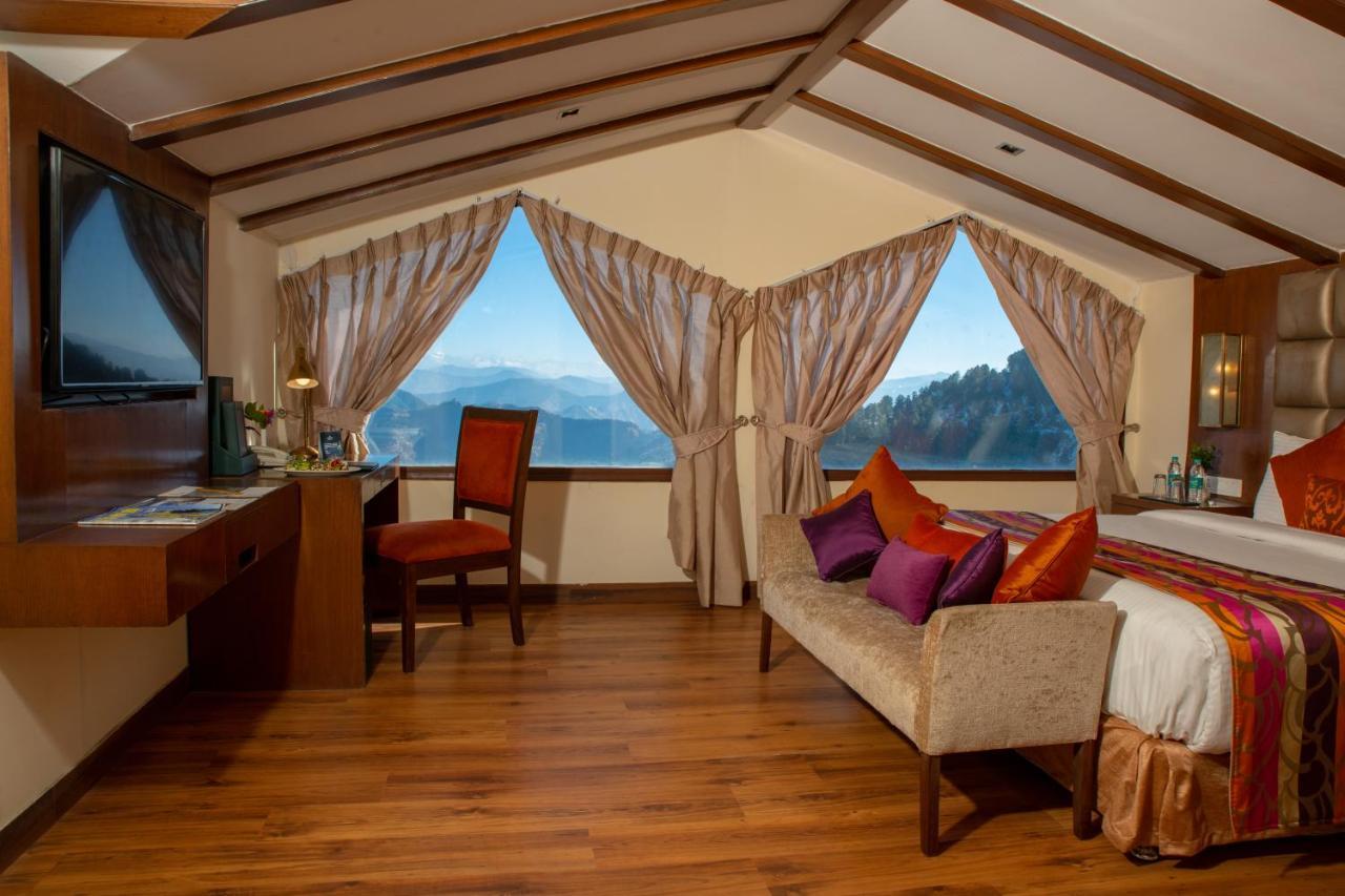 Royal Tulip Luxury Hotel, Kufri, Shimla Exterior foto