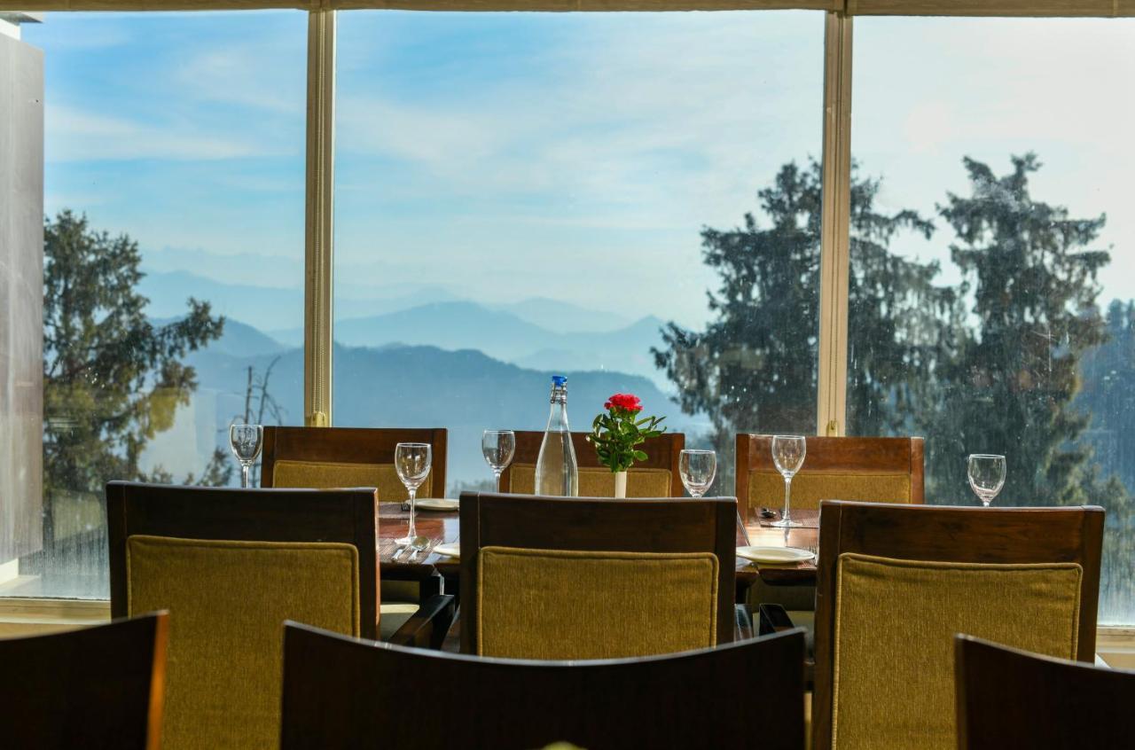 Royal Tulip Luxury Hotel, Kufri, Shimla Exterior foto