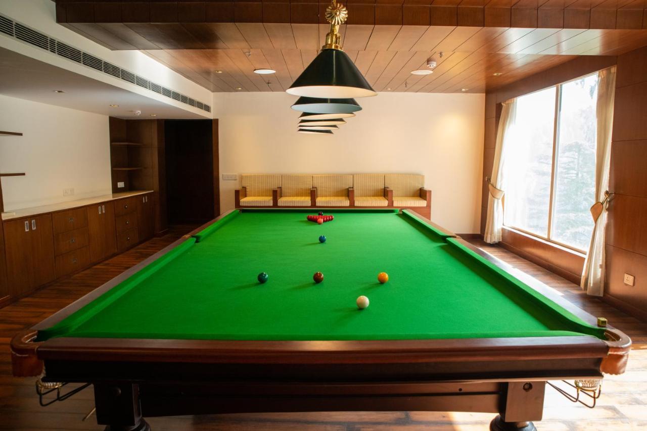 Royal Tulip Luxury Hotel, Kufri, Shimla Exterior foto