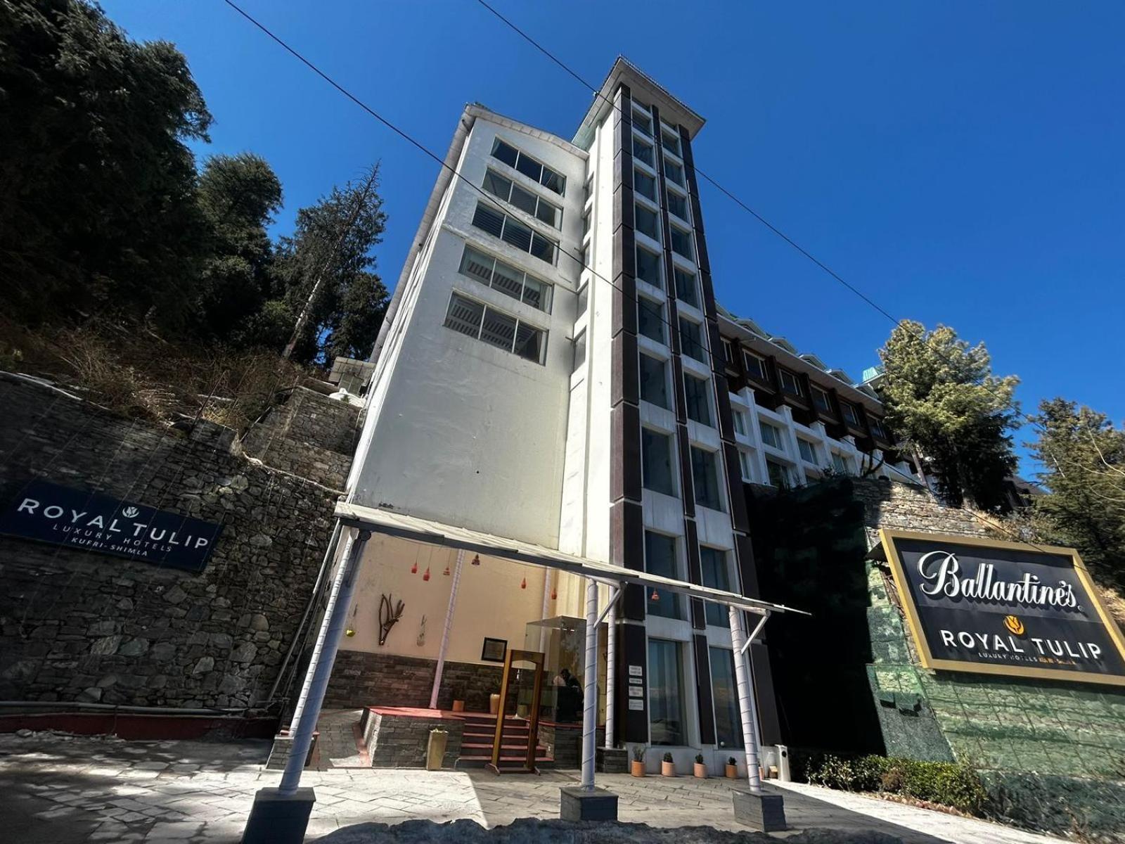 Royal Tulip Luxury Hotel, Kufri, Shimla Exterior foto